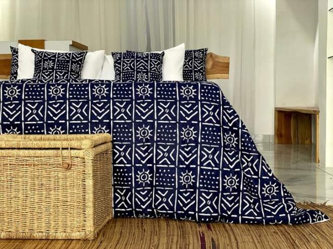 Housse de couette,drap oreillers, rideaux en pagne