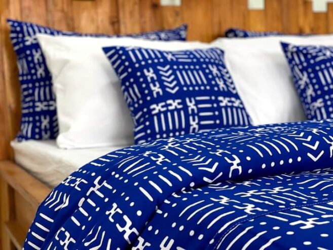 Housse de couette,drap oreillers, rideaux en pagne