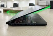 Gamer Acer Predator Helios PH315-5